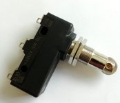 BFC Mikroschalter mit Rolle 16(5)A 250V M12 C7AZN